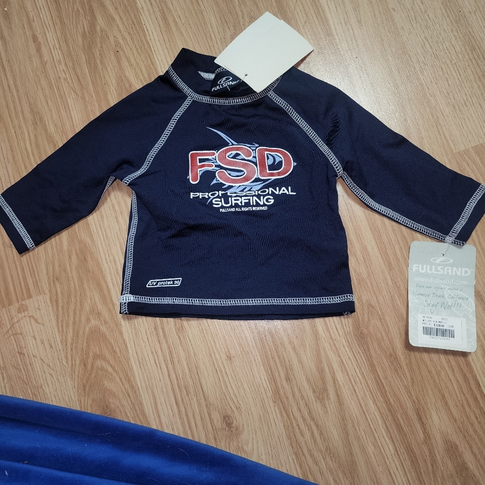 Fullsand Professional Surfing Wet Shirt USA UV Protek 30 NWT